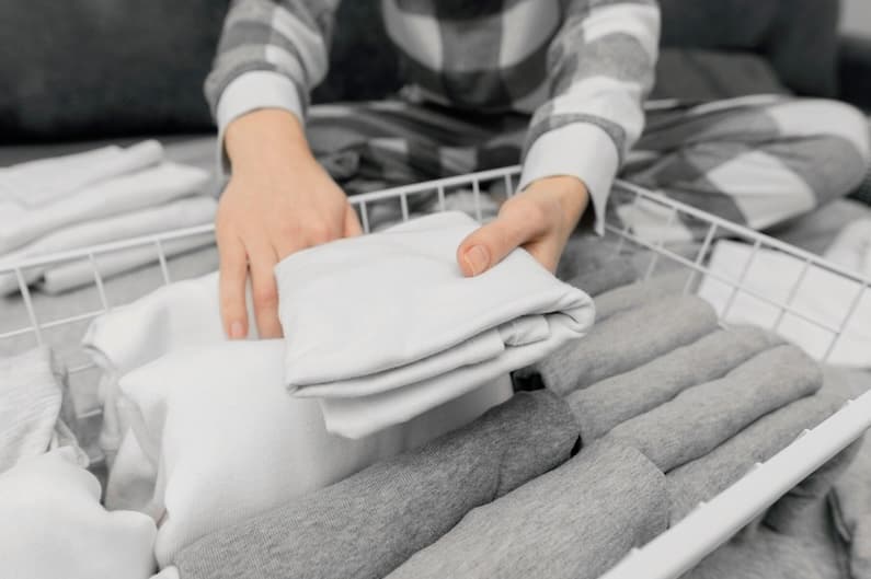 Washing clothes might seem straightforward — toss everything into the machine, add detergent, hit start. Right? Not quite.  If you want your clothes to last longer, maintain their colours, and stay damage-free, sorting your laundry properly before washing is essential. It’s one of the most overlooked steps in the laundry process, but it makes a big difference to the life and look of your garments.  In this blog, we’ll walk you through exactly how to sort your laundry for the cleanest, safest, and most efficient wash — whether you do it at home or use a professional service.