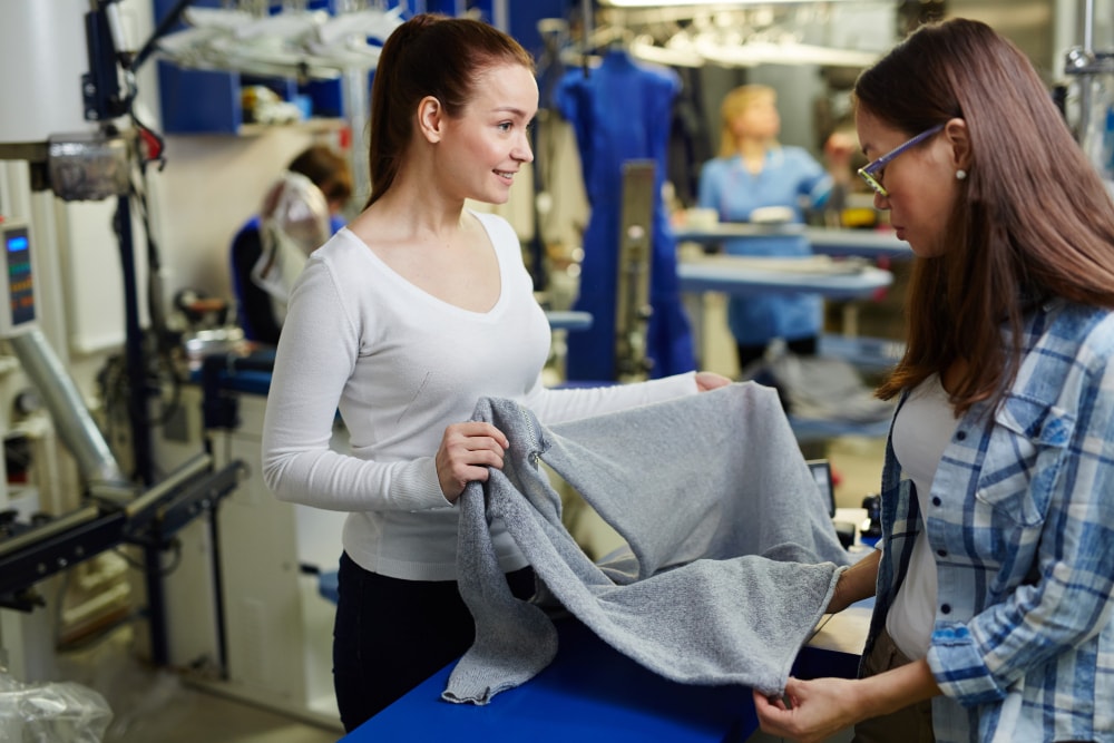 Laundry and dry cleaning in your area Fresh laundry and garments ready for collection