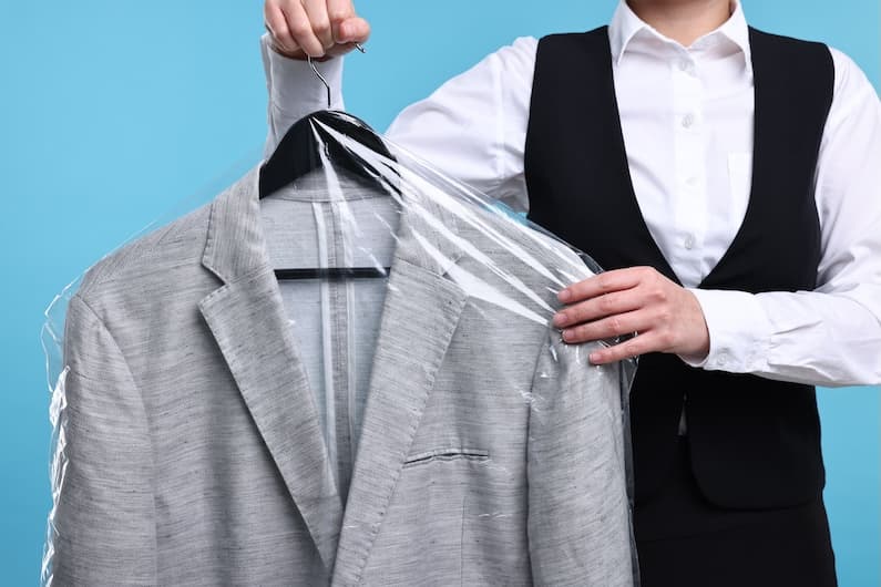 Dry Cleaning for Coats & Suits in London – Premium Garment Care When it comes to maintaining a sharp appearance in a city like London, your coats and suits play a vital role. Whether it’s a tailored business suit or a luxury winter coat, proper care is essential to preserve fabric quality, structure, and longevity. Professional dry cleaning is not just about removing stains, it’s about maintaining the integrity of your garments.